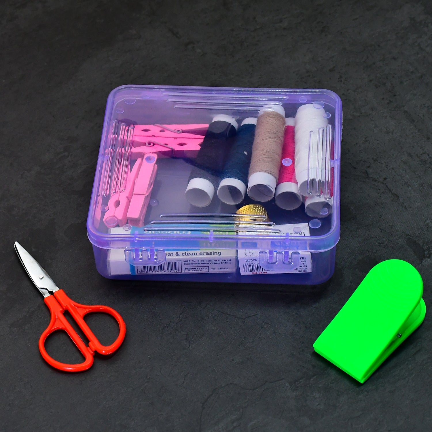 2004 plastic container used for storing things and stuffs and can also be used in any kind of places. DeoDap 2004 plastic container used for storing things and stuffs and can also be used in any kind of places. DeoDap